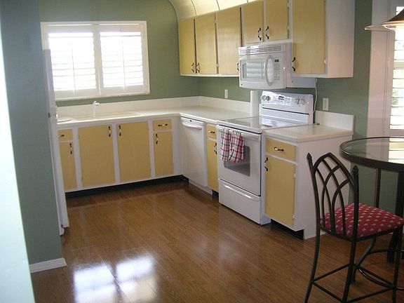 3rd image of 430 Grove Isle Cir #430