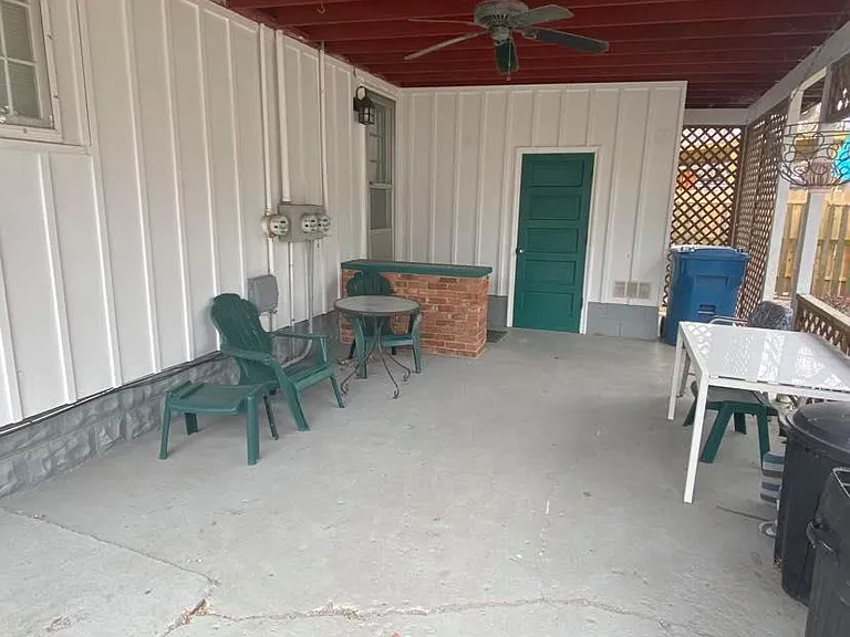 4934 Broadway St — Photo 10