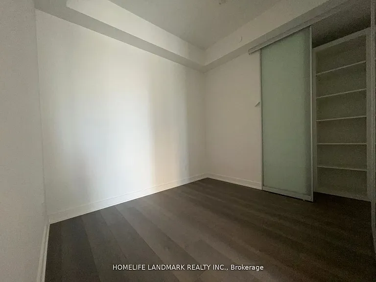 3 Gloucester St #710 — Photo 5