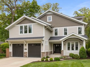 451 Lowell Ave, Glen Ellyn, IL 60137