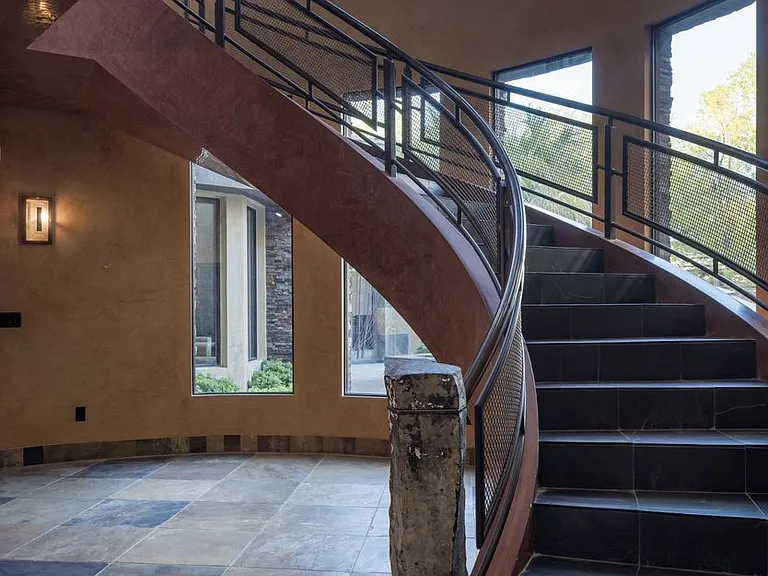 17 Soaring Bird Ct — Photo 28