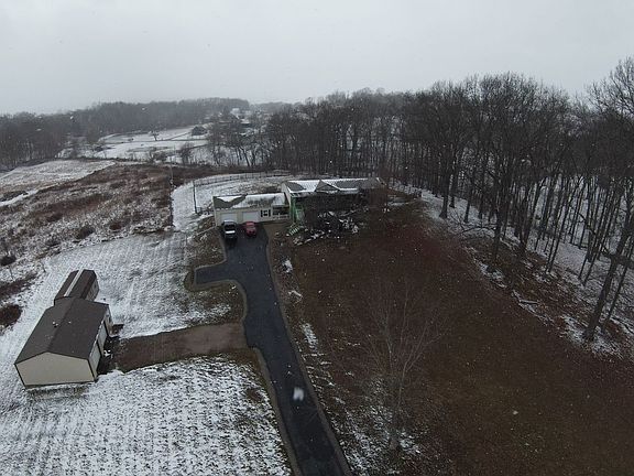 4th image of 142 Petersburg Rd