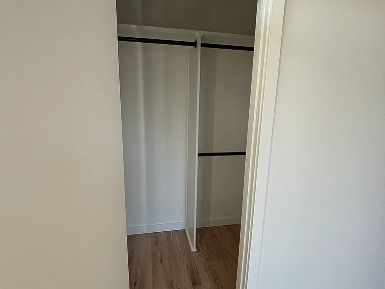 621 Madison St #3F — Photo 8