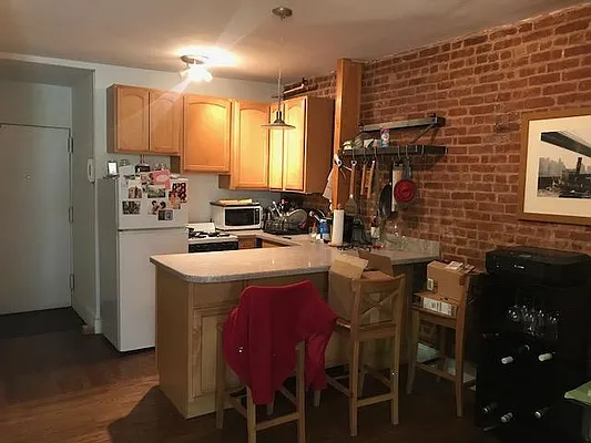 Rented by Prince Real Estate Associates LLC | media 32