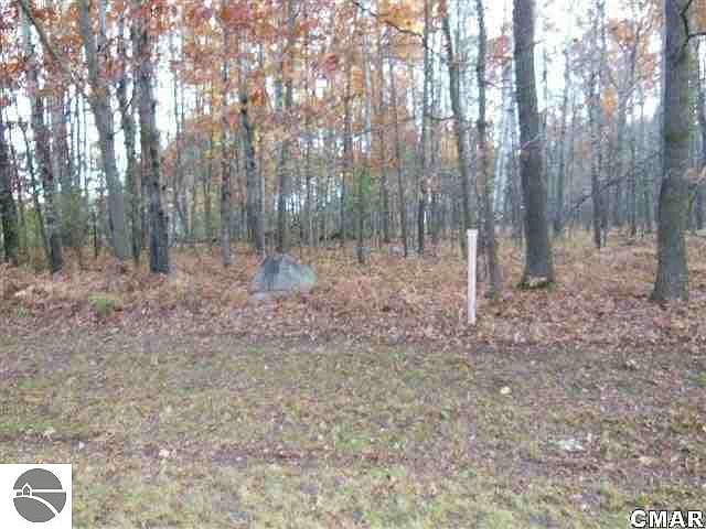 1st image of Tbd Hiawatha Dr