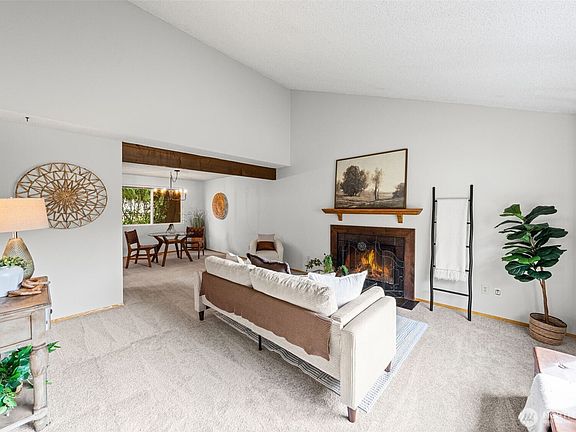 3rd image of 2204 SW 308th Street