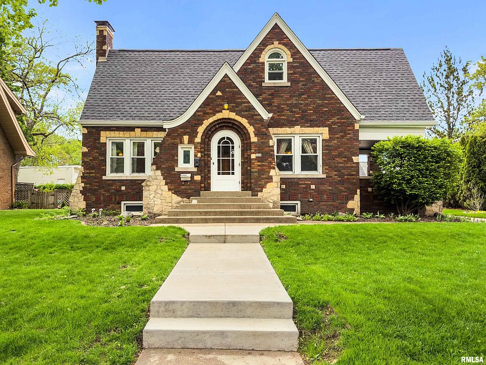 1st image of 209 W Hanssler Pl