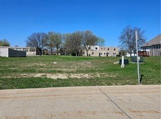 389 Hubbell Cir, Bedford, OH