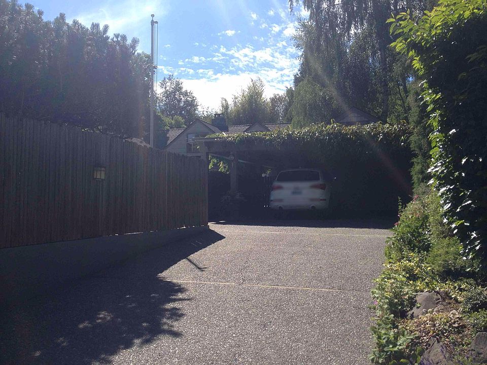 2nd image of 6621 57th Ave NE
