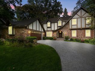 515 County Line Ct, Hinsdale, IL 60521