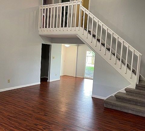 3rd image of 3426 Brookwood Dr