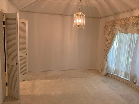 5th image of 1101 Arlena Dr