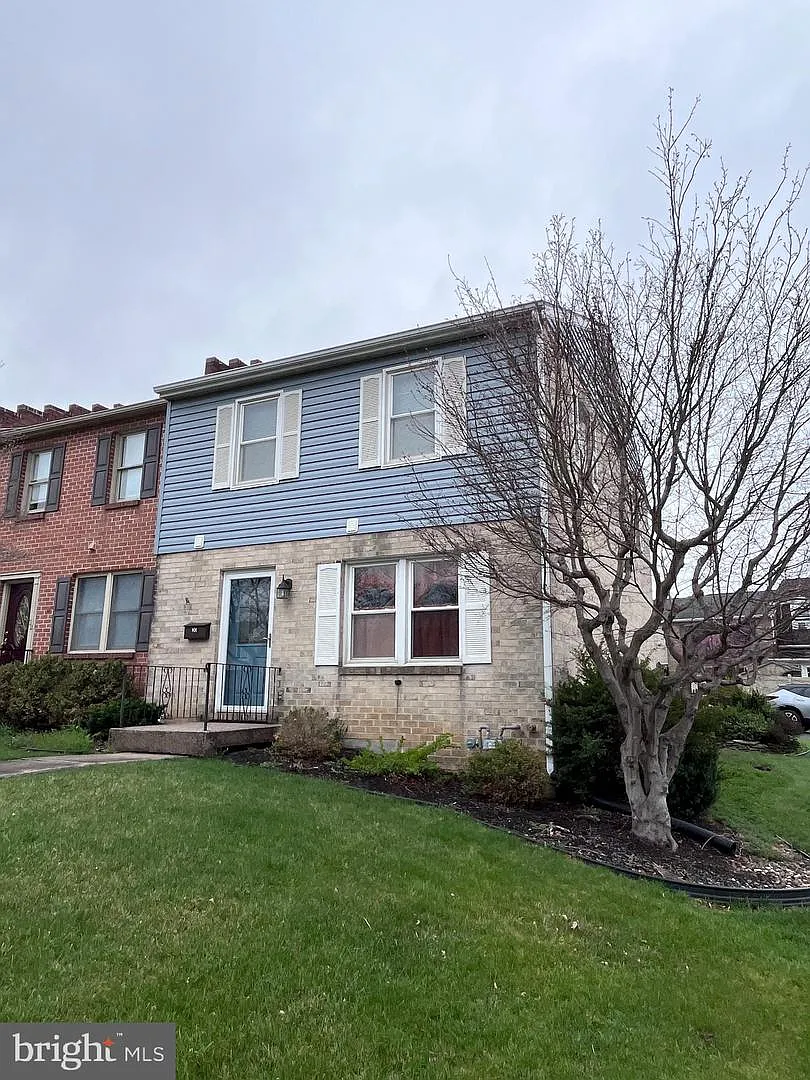 30 William Penn Dr photo 1