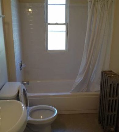 New Ceramic bathroom