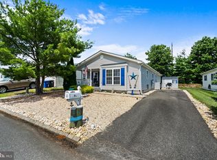 36 Fort Lee Dr, Manahawkin, NJ 08050