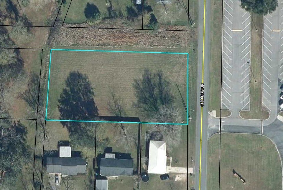 5409 College Dr Graceville, FL, 32440 Apartments for Rent Zillow