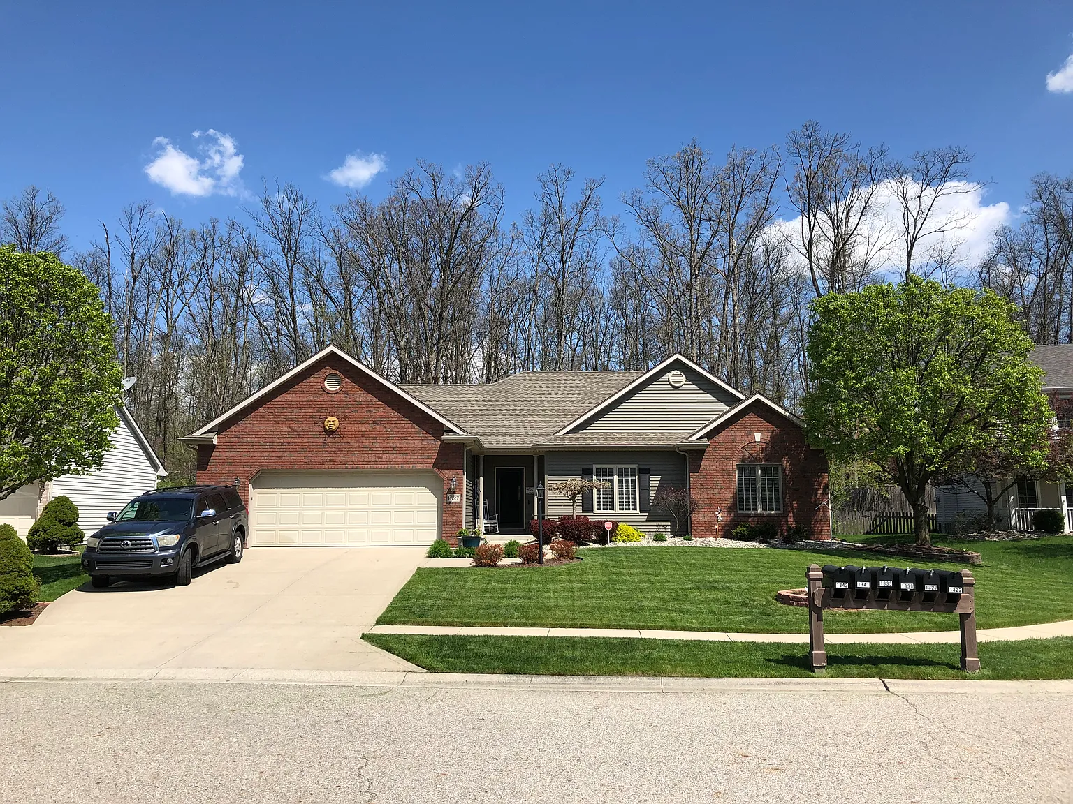 1327 Shiraz Ct photo 1