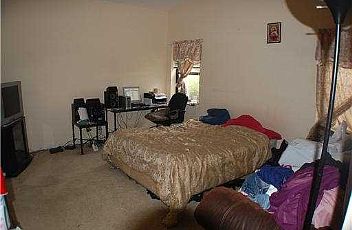 4th image of 10515 Lexington Cir S