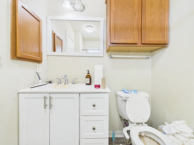 513 Camp Ct — Photo 23