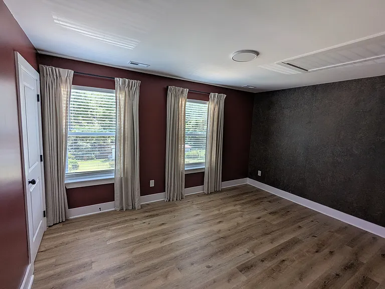 8 Robin Hood Rd #B — Photo 12