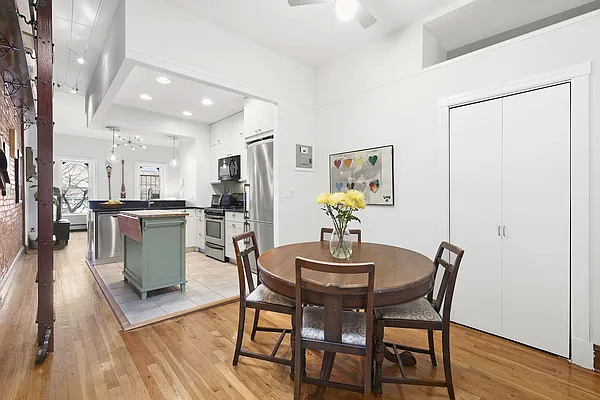 Sold by Compass | media 4