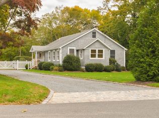 5 Halsey Ave, East Quogue, NY 11942