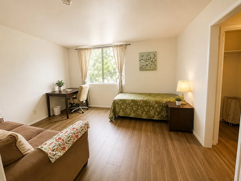 211 S Wilson Ave #208 — Photo 8