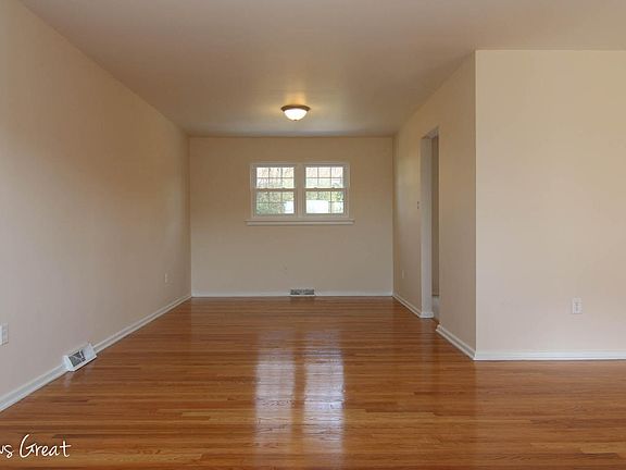 2nd image of 3739 Rolling Hill Ave NW
