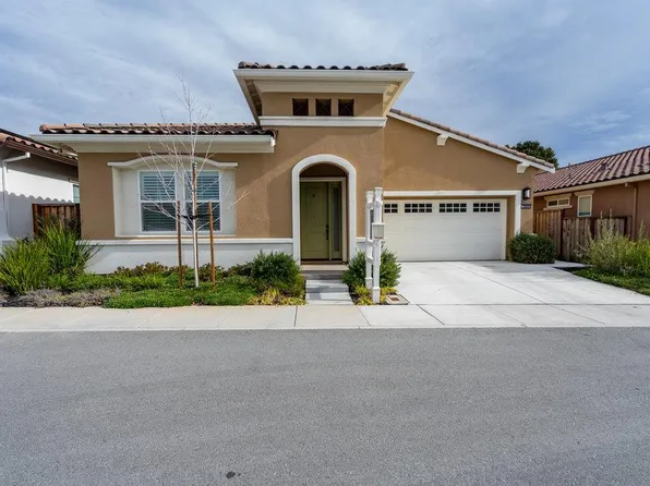 2009 Santoro Way, Hollister, CA 95023