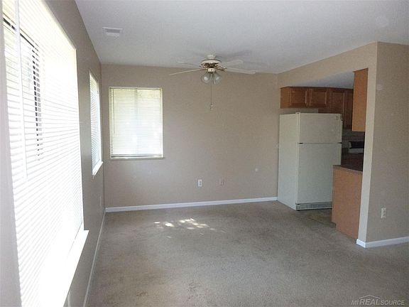 3rd image of 27611 Harrison Woods Ln #65