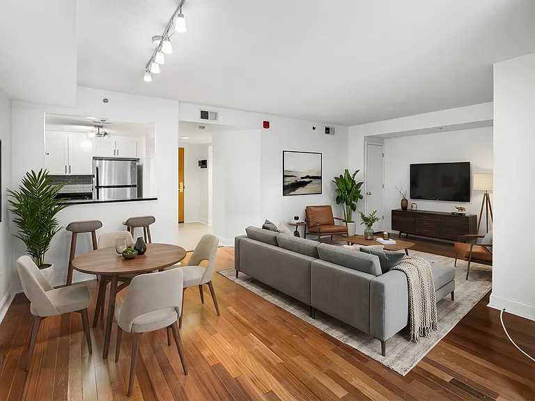 1150 K St NW #311 — Photo 10