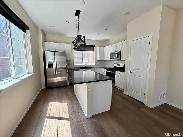 23630 E 41st Ave — Photo 2