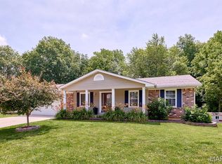 41 Crescent Hills Dr, Saint Peters, MO