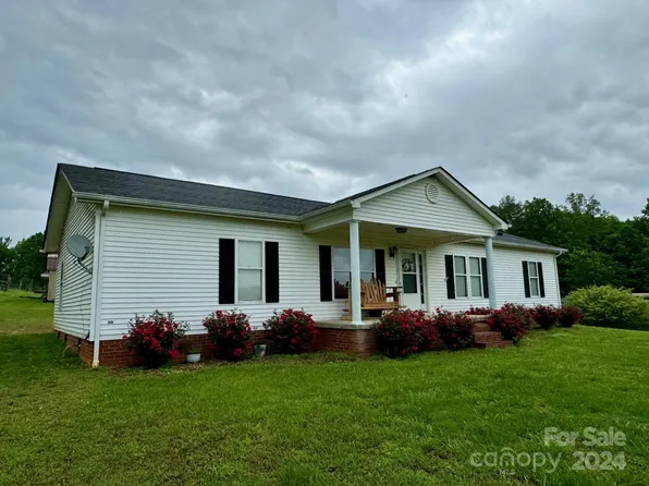 2346 Pax Hill Rd, Morganton, NC 28655