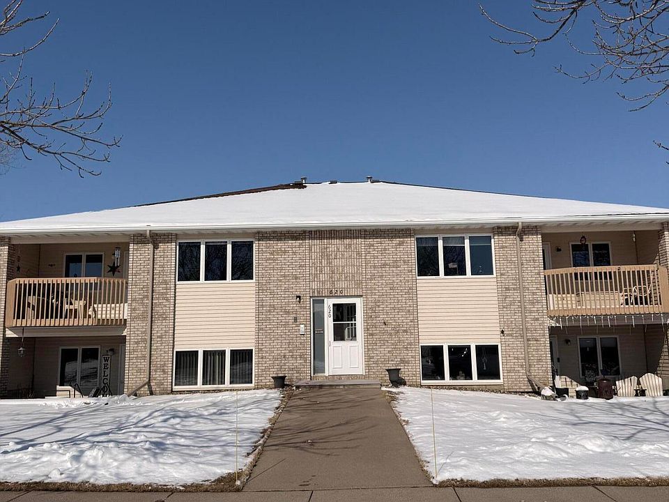 1st image of 620 Bridgeport Dr Unit 1
