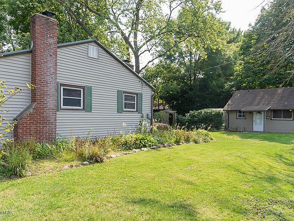 2nd image of 533 W Orleans St
