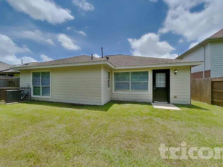 8707 Texas Acorn Ave — Photo 15