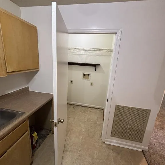 305 Farside Dr #1 — Photo 11