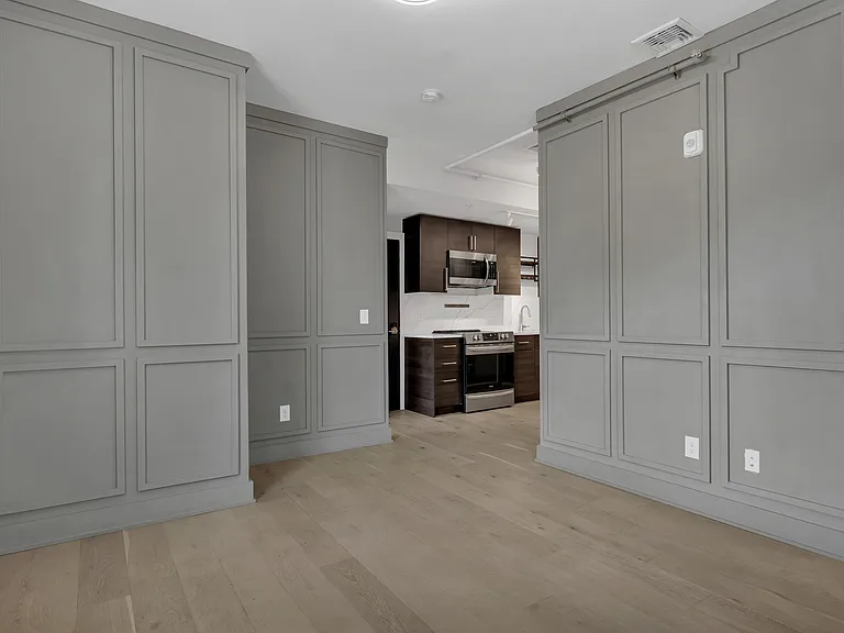 182 Waterman St #2D — Photo 4
