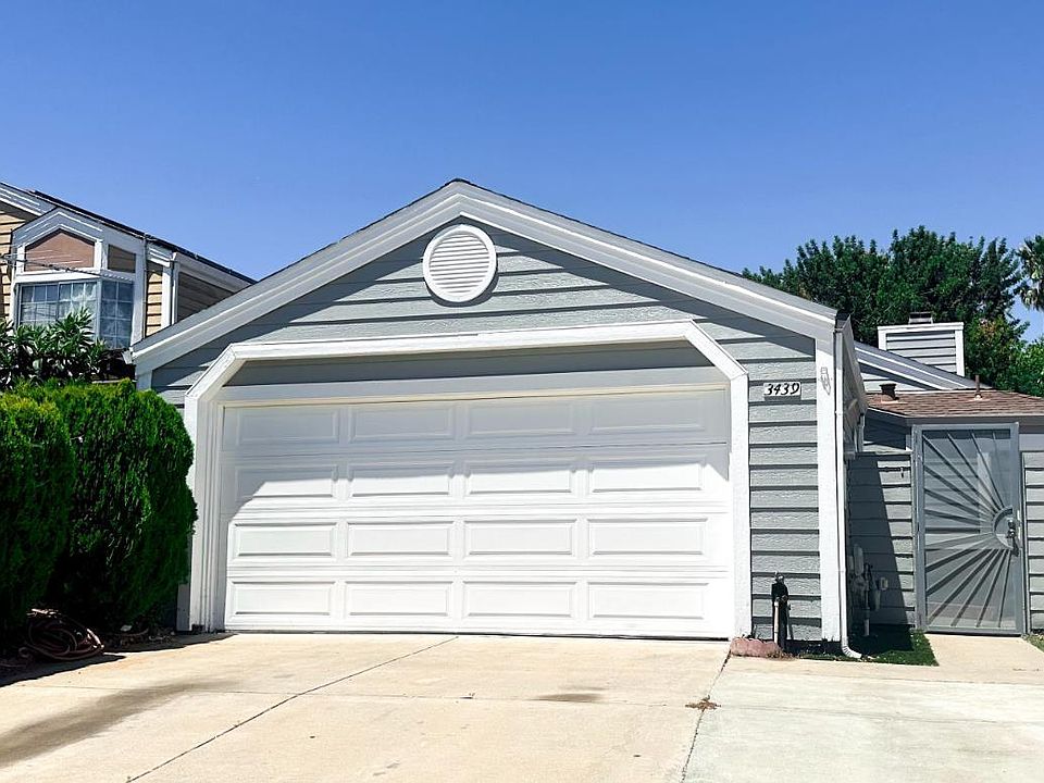 1st image of 3439 Baywood Cir