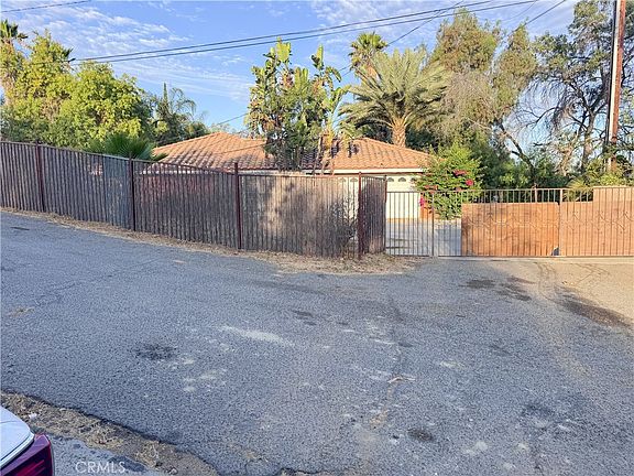 2nd image of 16801 Sendero Del Charro
