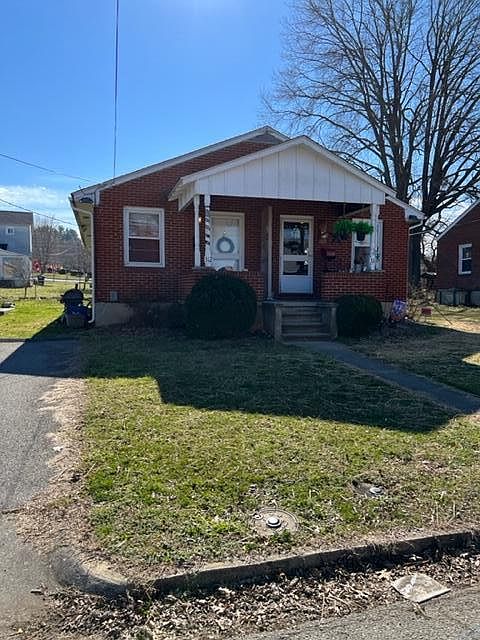 2nd image of 310 Bowman St