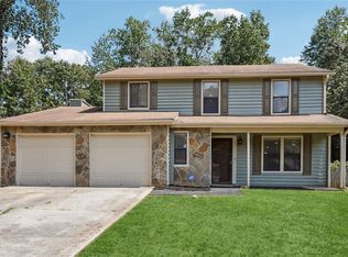 5320 Kelleys Creek Dr, Stone Mountain, GA 30088