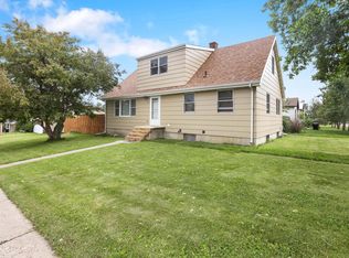 602 11th St E, Williston, ND 58801