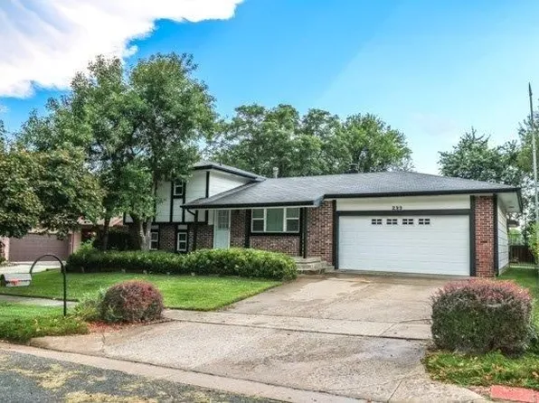 233 E Frontier Dr, Mulvane, KS 67110