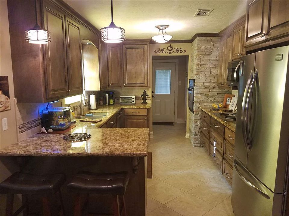 1st image of 4610 Hardwood Ln