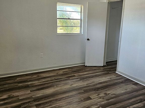 5th image of 2210 Thonotosassa Rd #10