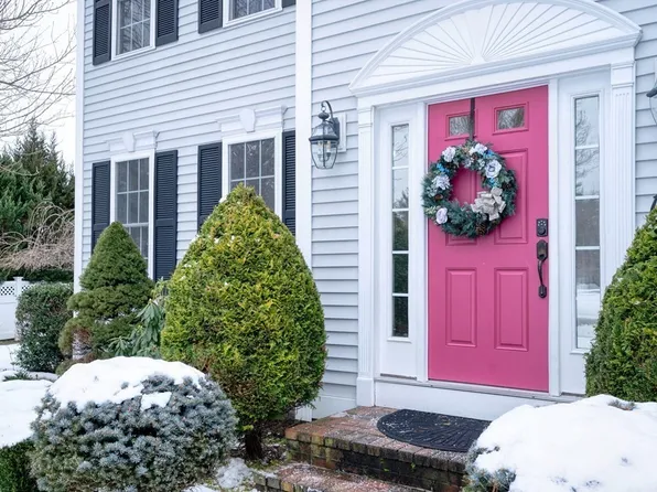 140 Eliab Latham Way, East Bridgewater, MA 02333