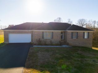 1405 Greathouse Rd, Bowling Green, KY 42103