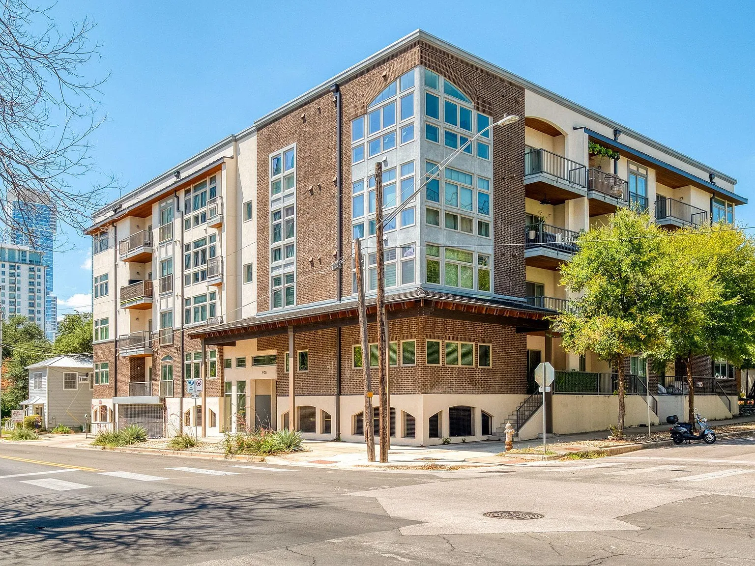 2 bed, 2.0 bath, 1249 sqft, $3,400 — Photo 1